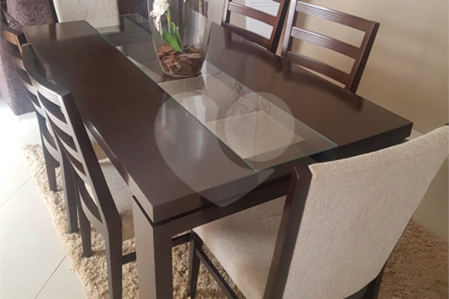 Sobrado à venda com 5 quartos, sendo 2 suítes, em Horto, São Paulo, SP