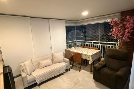Apartamento à venda com 3 quartos, sendo 1 suíte, em Tatuapé, São Paulo, SP