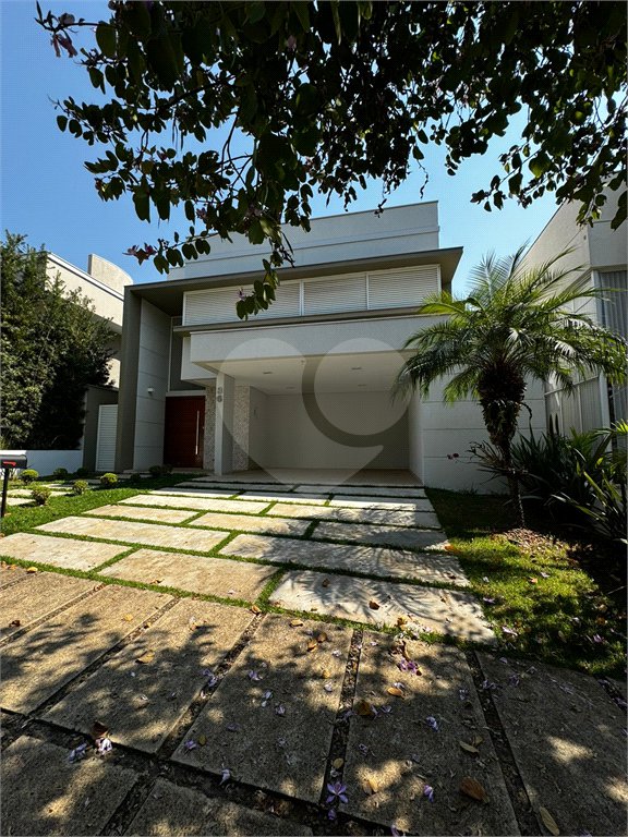 Casa à venda com 4 quartos, sendo 2 suítes,  no condomínio Montblanc, Sorocaba - SP