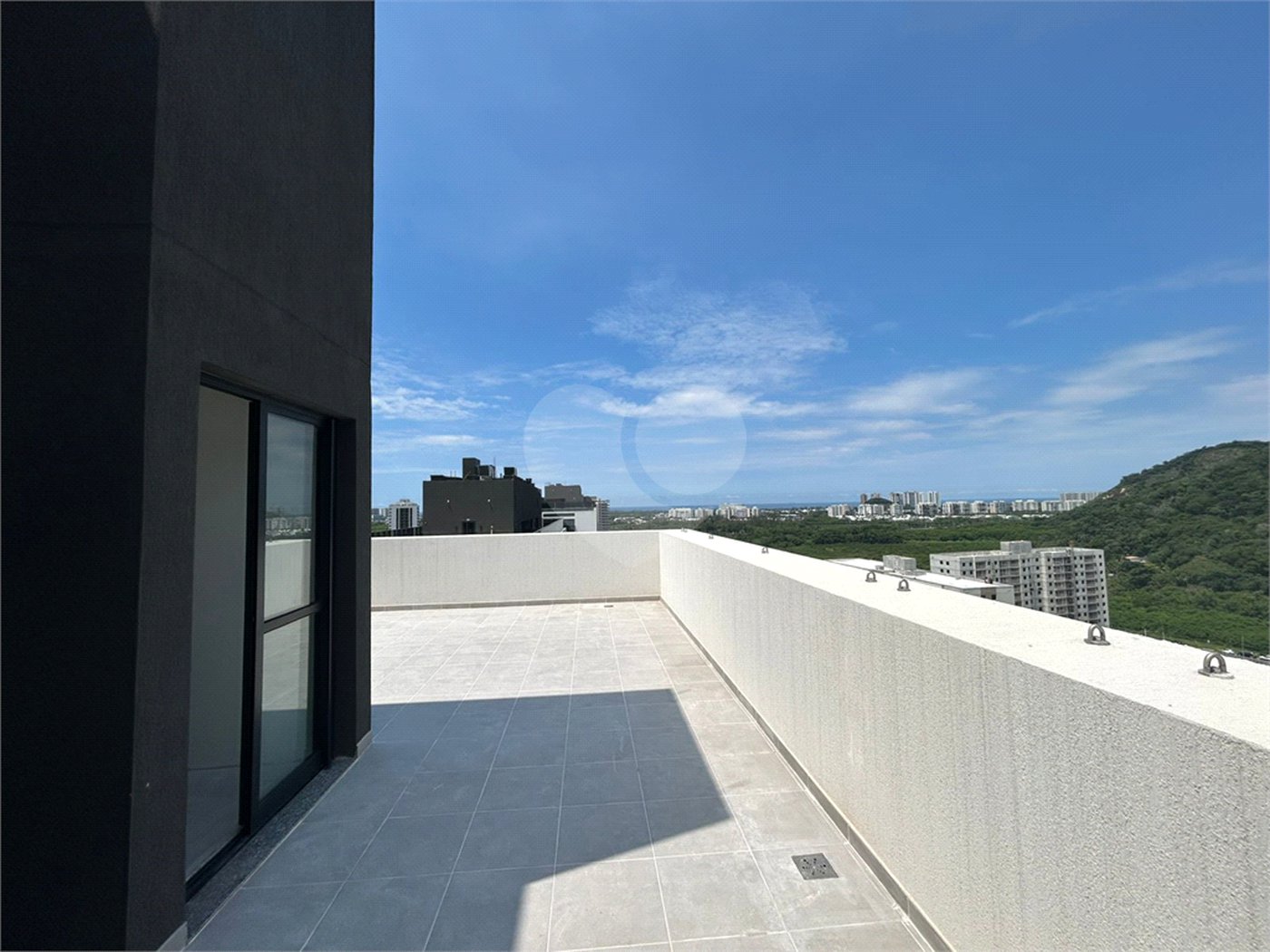 Cobertura à venda com 3 quartos, sendo 1 suíte, em Jacarepaguá, Rio de Janeiro, RJ