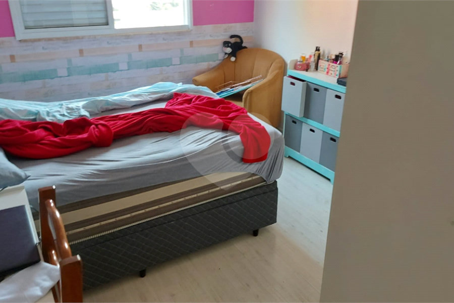 Sobrado à venda com 15 quartos, sendo 1 suíte, em Tucuruvi, São Paulo, SP