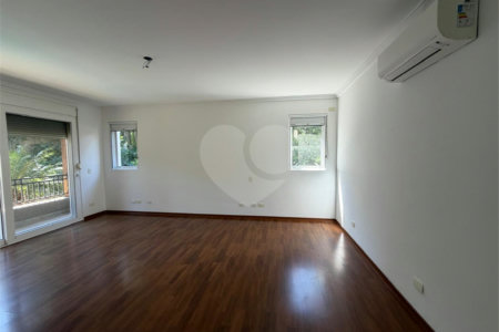Casa à venda ou para alugar com 4 quartos, sendo 3 suítes, em Alto da Boa Vista, São Paulo, SP