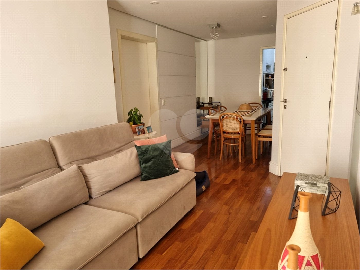 Apartamento à venda com 3 quartos, sendo 1 suíte, em Vila Olímpia, São Paulo, SP