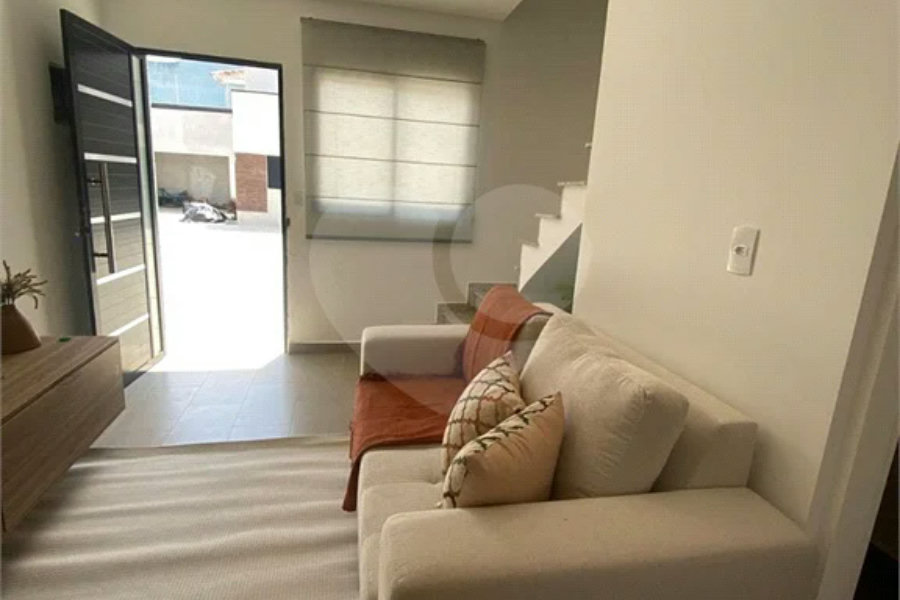 Casa à venda com 2 quartos no condomínio Vila Davos 2, São Paulo - SP
