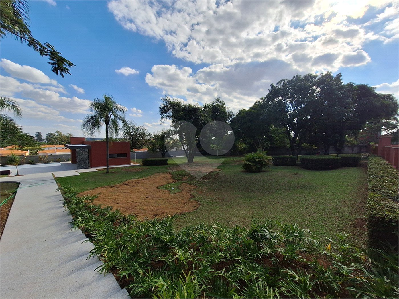Casa à venda ou para alugar com 4 quartos, sendo 3 suítes, no condomínio Chácara Residencial Santa Maria, Votorantim - SP