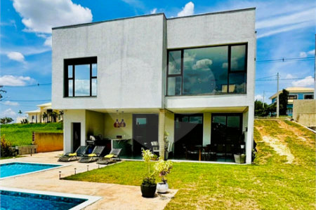 Casa à venda com 4 suítes no condomínio Village Ipanema, Araçoiaba da Serra - SP
