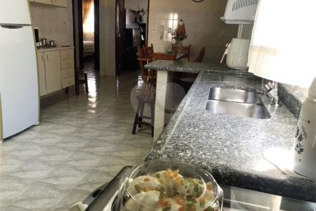Casa à venda com 3 quartos, sendo 1 suíte, em Jardim Sontag, Salto, SP