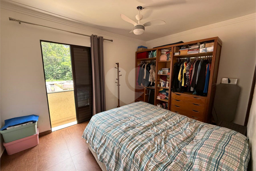 Casa à venda com 3 quartos, sendo 1 suíte, no condomínio Felipe, São Paulo - SP