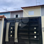 Casa à venda com 2 quartos, sendo 1 suíte, em Vila Caputera, Mogi das Cruzes, SP