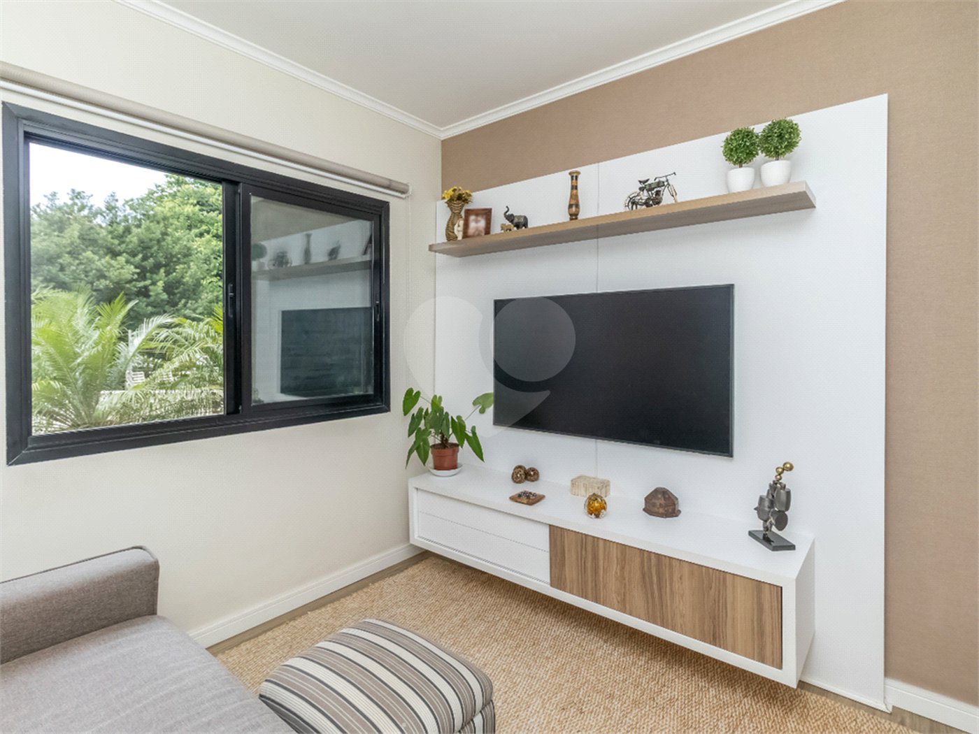Apartamento à venda com 3 quartos, sendo 1 suíte,  em Vila Clementino, São Paulo, SP