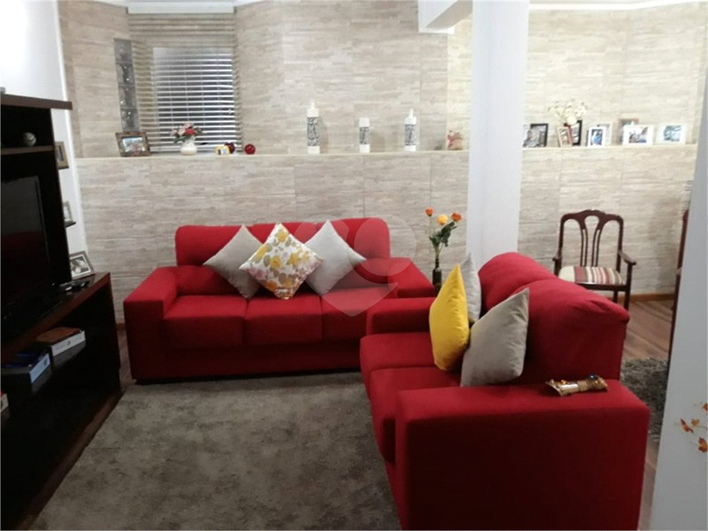 Casa à venda com 3 quartos, sendo 1 suíte, em Vila Suissa, Mogi das Cruzes, SP