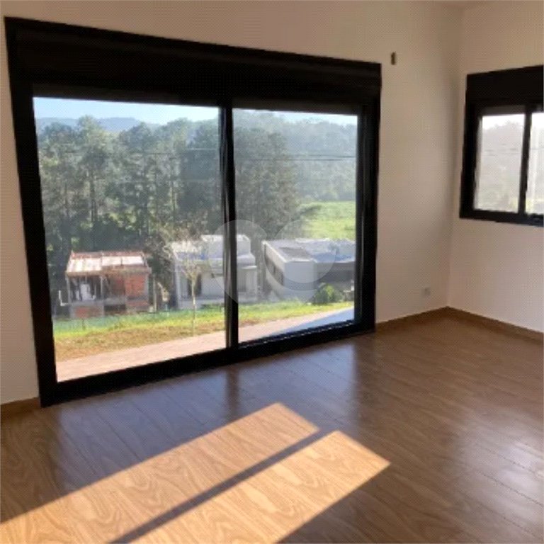 Casa à venda com 4 quartos, sendo 2 suítes,  no condomínio Reserva Granja Anita, Mogi das Cruzes - SP