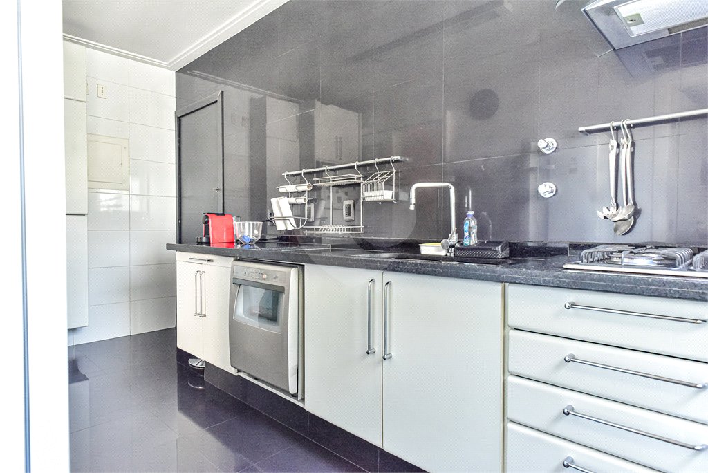 Apartamento à venda com 2 quartos, sendo 1 suíte, em Brooklin, São Paulo, SP