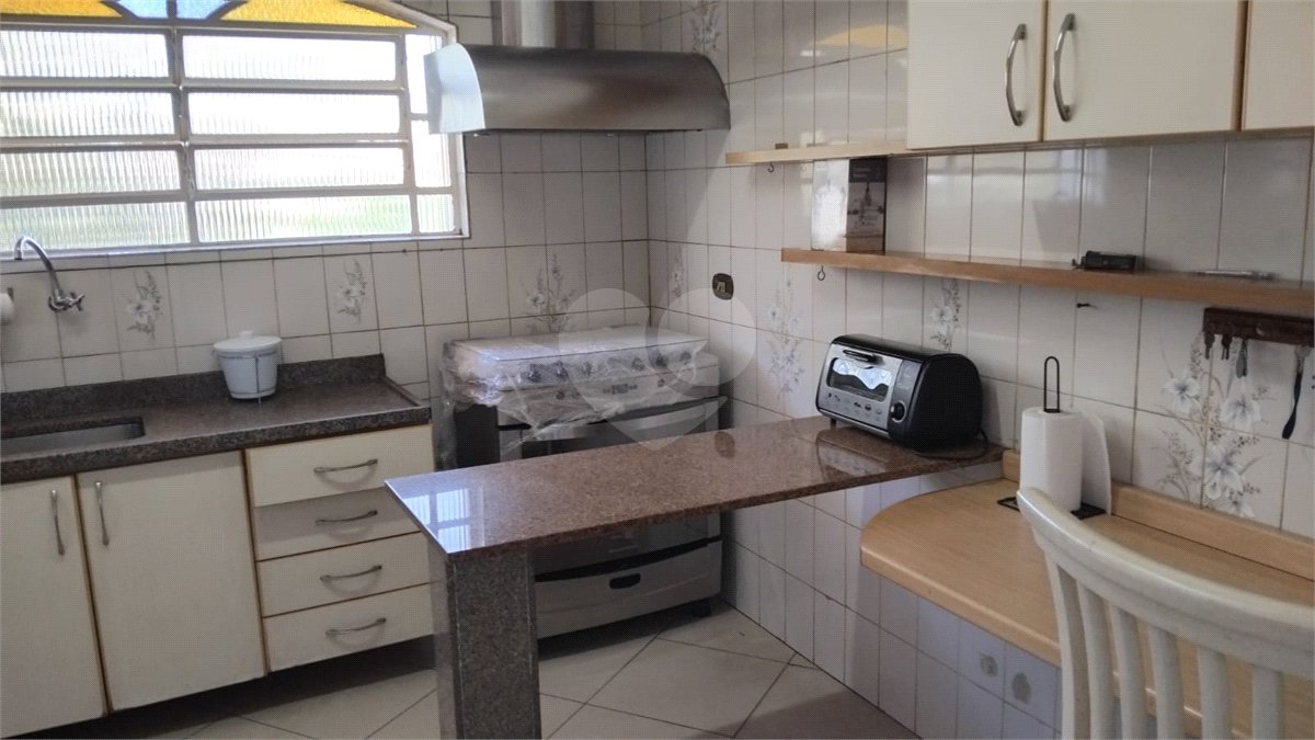 Sobrado à venda com 3 quartos, sendo 1 suíte, em Butantã, São Paulo, SP