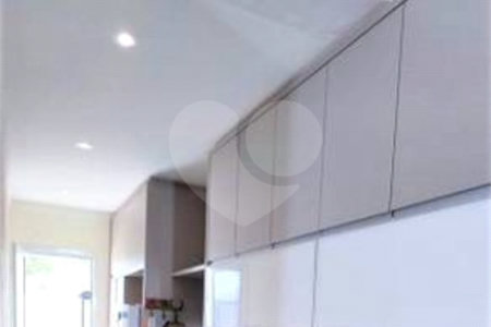 Casa à venda com 3 quartos, sendo 1 suíte, no condomínio Vilagio Vista Real, Paulínia - SP