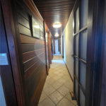Casa à venda com 3 quartos, sendo 1 suíte, no condomínio Estância Marambaia, Vinhedo - SP
