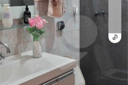 Casa à venda com 3 quartos, sendo 2 suítes, em Vila Harmonia, Araraquara, SP