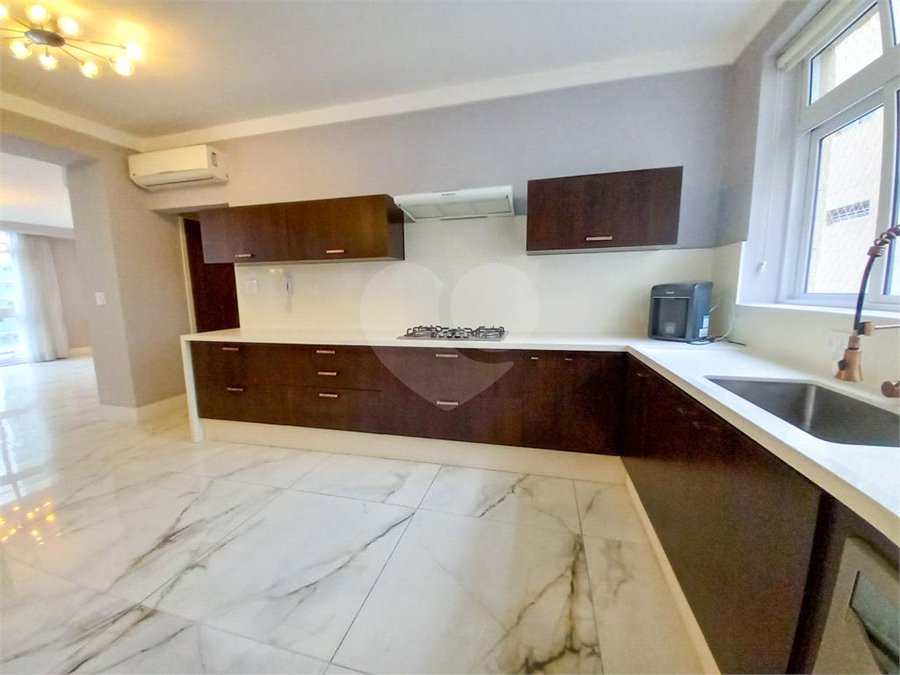 Apartamento à venda com 4 quartos, sendo 1 suíte, em Jardim Paulista, São Paulo, SP
