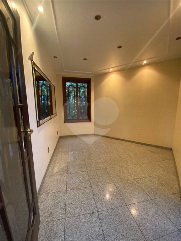 Casa à venda com 3 quartos, sendo 4 suítes,  no condomínio Estância Marambaia, Vinhedo - SP