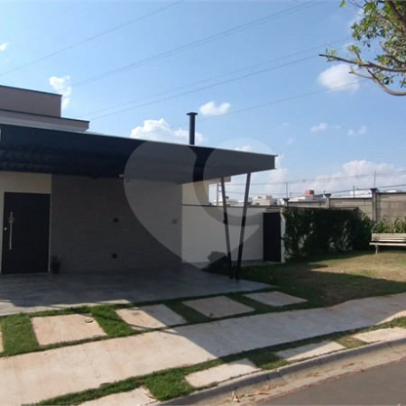 Casa à venda com 3 quartos, sendo 1 suíte, no condomínio Vila Paraty, Indaiatuba - SP