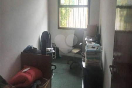 Sobrado à venda com 3 quartos, sendo 1 suíte, em Vila do Bosque, São Paulo, SP