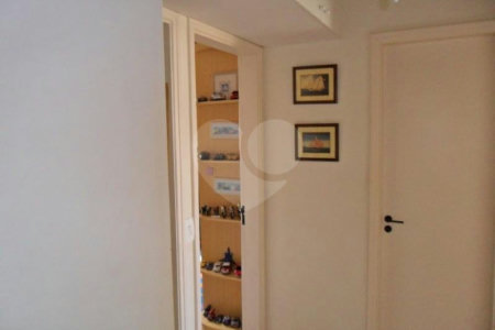 Apartamento à venda com 3 quartos, sendo 1 suíte, em Vila Andrade, São Paulo, SP