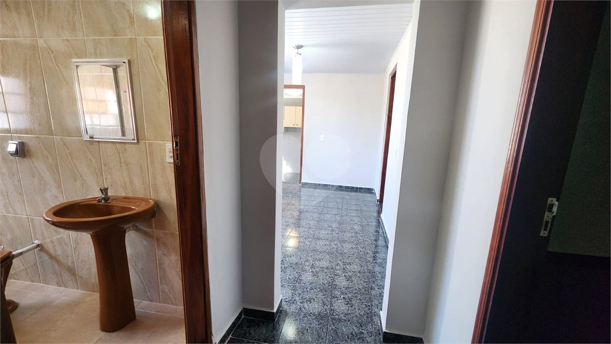 Casa à venda com 3 quartos em Vila Ramaciotti, Valinhos, SP