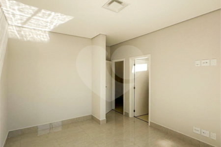 Casa à venda com 3 quartos, sendo 1 suíte, no condomínio Residencial Mont'alcino, Valinhos - SP