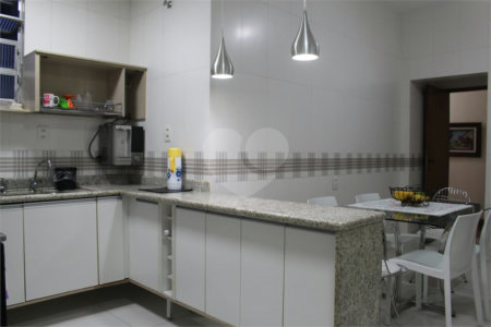 Apartamento à venda com 4 quartos, sendo 2 suítes, em Flamengo, Rio de Janeiro, RJ