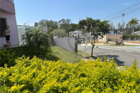 Casa à venda ou para alugar com 3 quartos, sendo 1 suíte, no condomínio Villagio Bella Citta, Mogi das Cruzes - SP