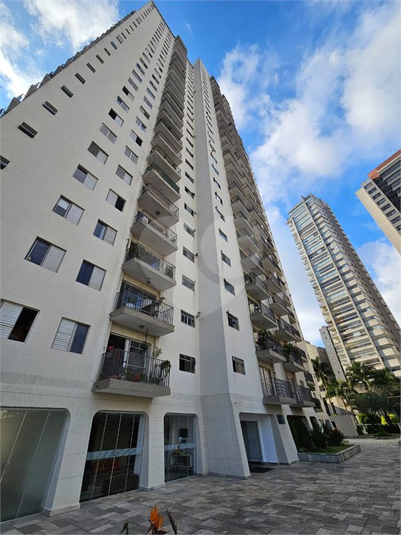 Casa à venda com 3 quartos, sendo 1 suíte, no condomínio Jconde de Irajá, São Paulo - SP