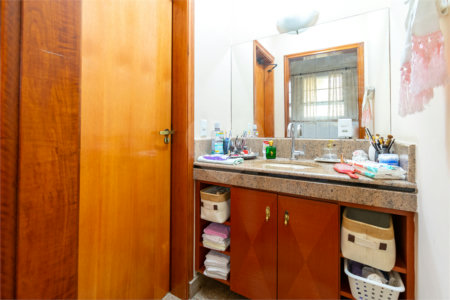 Casa à venda com 3 quartos, sendo 1 suíte,  em Vila Cordeiro, São Paulo, SP