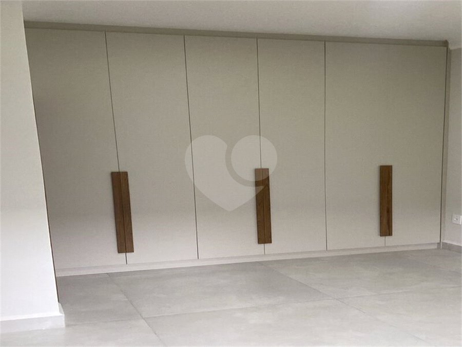 Casa à venda com 3 quartos, sendo 1 suíte, no condomínio Vila Ytu, Indaiatuba - SP