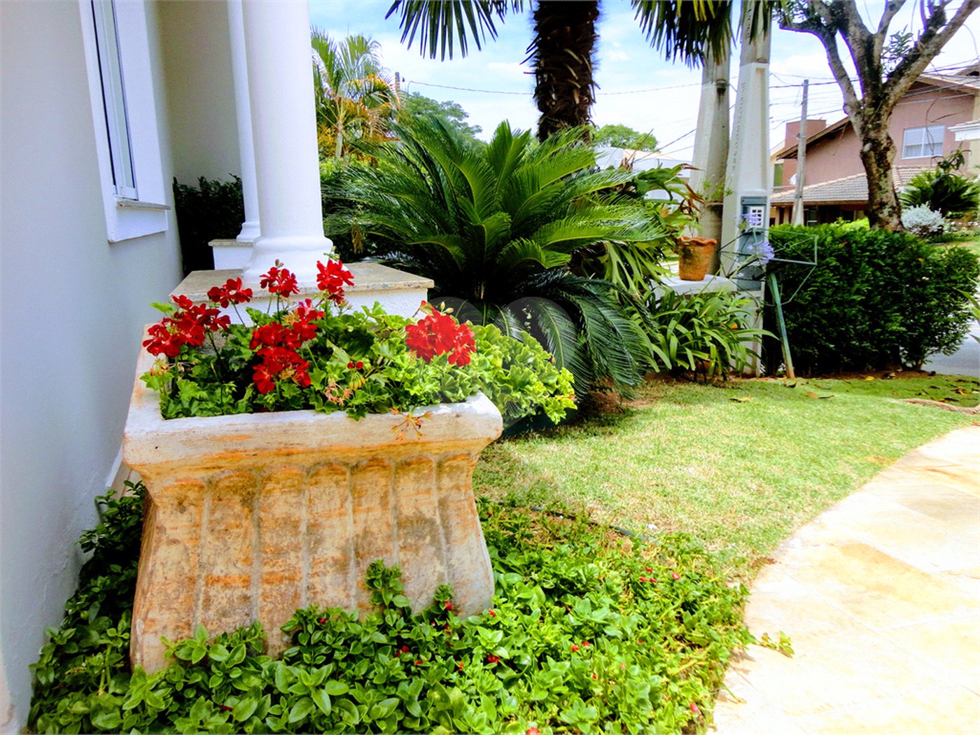Casa à venda com 3 suítes no condomínio Residencial Jardim América, Vinhedo - SP