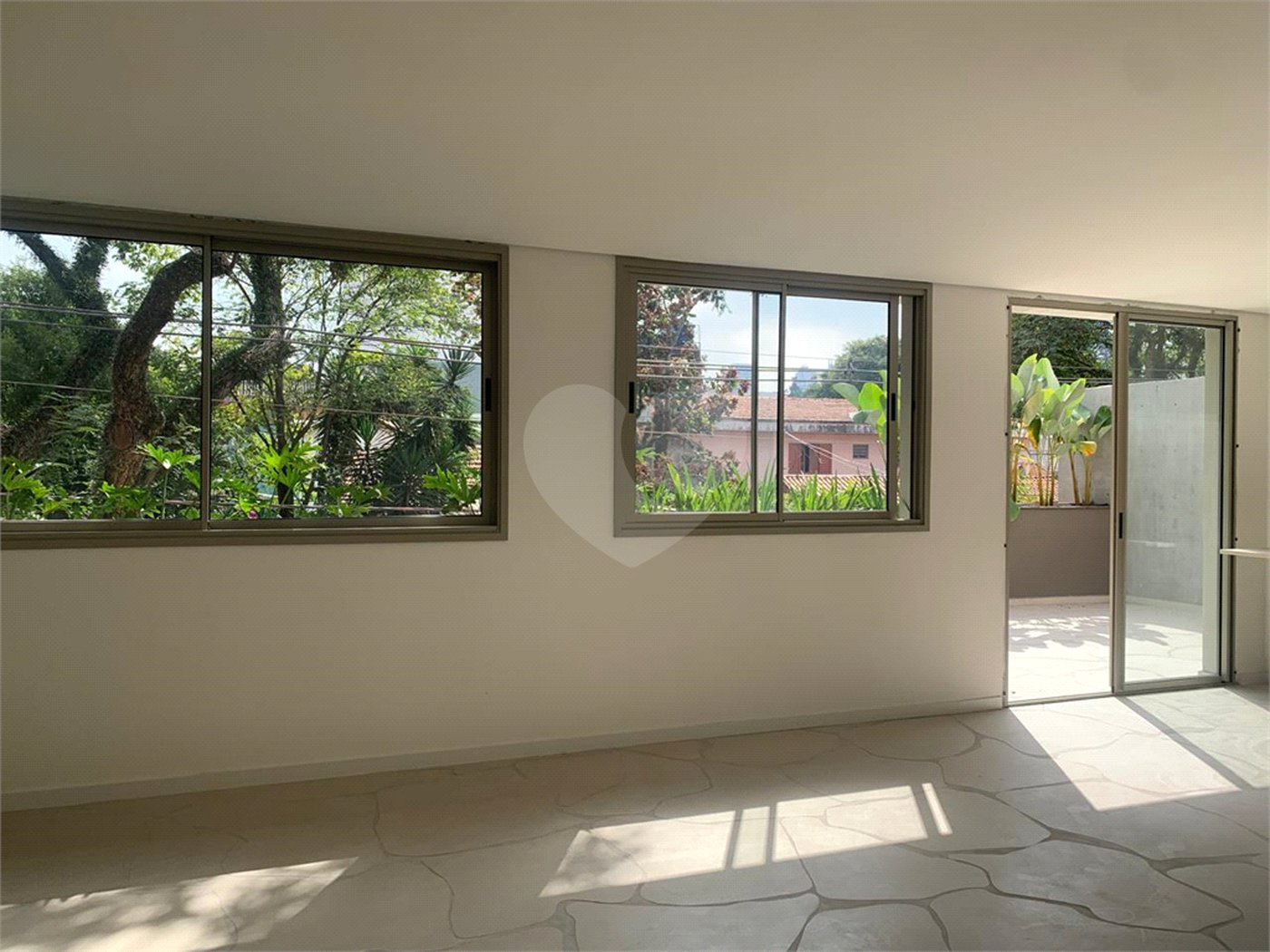 Apartamento à venda com 2 suítes em Vila Madalena, São Paulo, SP
