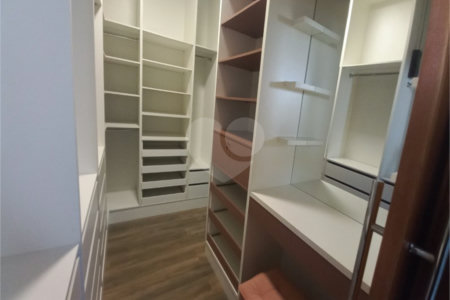 Casa à venda com 3 suítes no condomínio Piemonte, Indaiatuba - SP