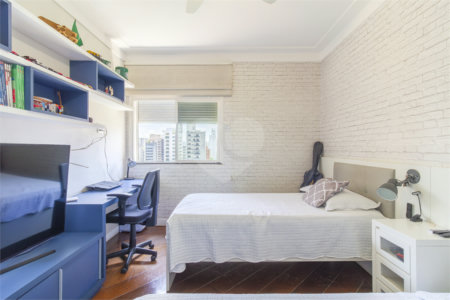 Apartamento à venda com 4 quartos, sendo 2 suítes, em Indianópolis, São Paulo, SP