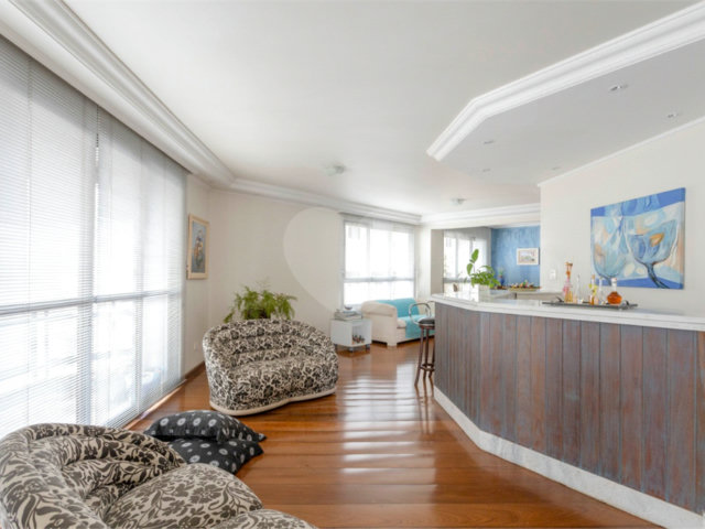 Apartamento à venda com 4 quartos, sendo 2 suítes,  em Santana, São Paulo, SP