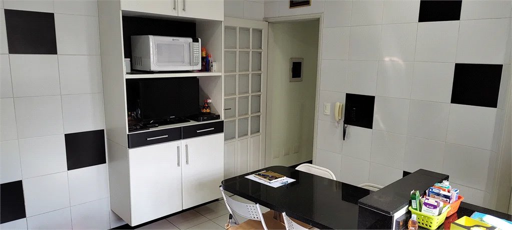 Casa à venda com 3 suítes em Vila Ipojuca, São Paulo, SP