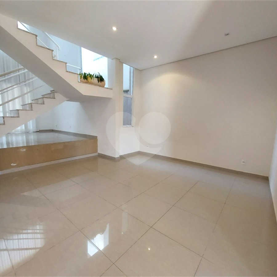 Casa à venda com 3 suítes no condomínio Villaggio Di Napoli Valinhos, Valinhos - SP