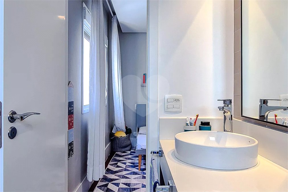 Apartamento à venda com 4 quartos, sendo 3 suítes, em Vila Romana, São Paulo, SP