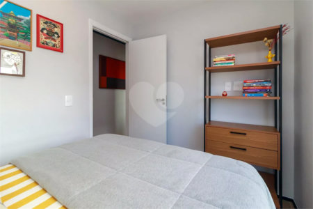 Apartamento à venda com 3 quartos, sendo 1 suíte,  em Santo Amaro, São Paulo, SP