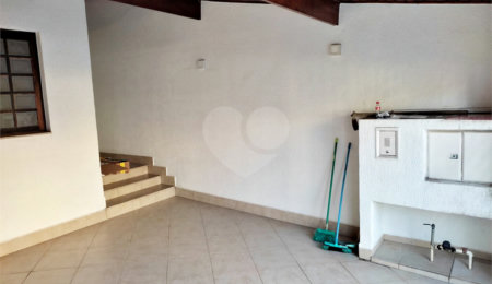 Sobrado à venda com 3 quartos, sendo 1 suíte,  em Vila Medeiros, São Paulo, SP