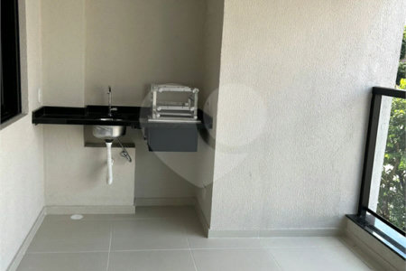 Apartamento à venda com 3 quartos, sendo 1 suíte, em Vila Bastos, Santo André, SP