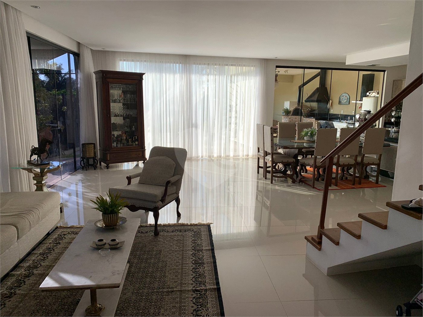 Casa à venda com 4 suítes no condomínio Amstalden, Indaiatuba - SP