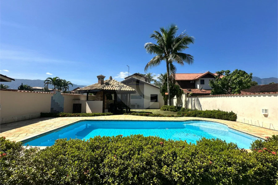 Casa à venda com 4 quartos, sendo 2 suítes, em Morada da Praia, Bertioga, SP