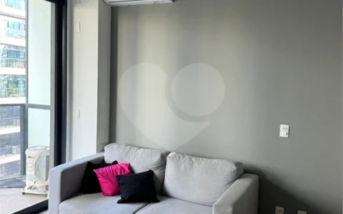 Apartamento 42M2 com vaga de garagem na melhor localização da Faria Lima