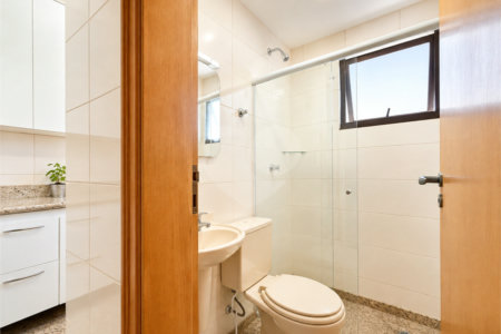 Apartamento de 184 m² em andar alto com 4 dormitórios e 3 vagas em Perdizes