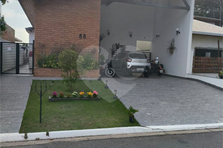 Casa com 3 Suites à venda, com 170 m² de construção - Condomínio Portal do Bosque em Louveira