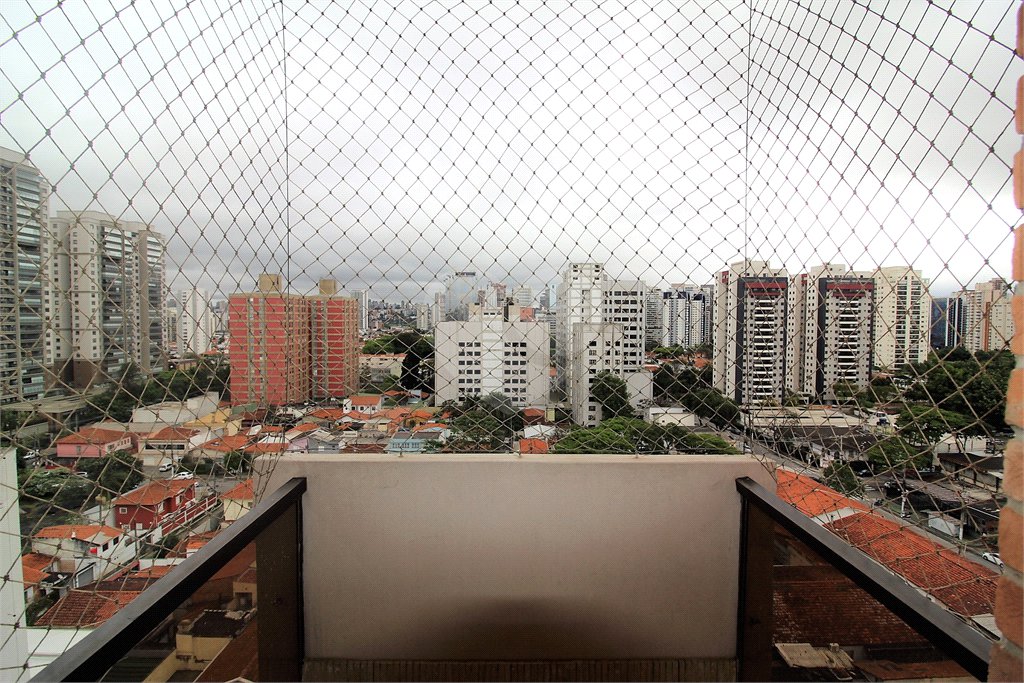 Apartamento à venda com 4 quartos, sendo 3 suítes, em Santo Amaro, São Paulo, SP